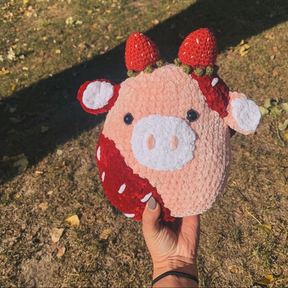 Strawberry cow - Picture 2 of 6